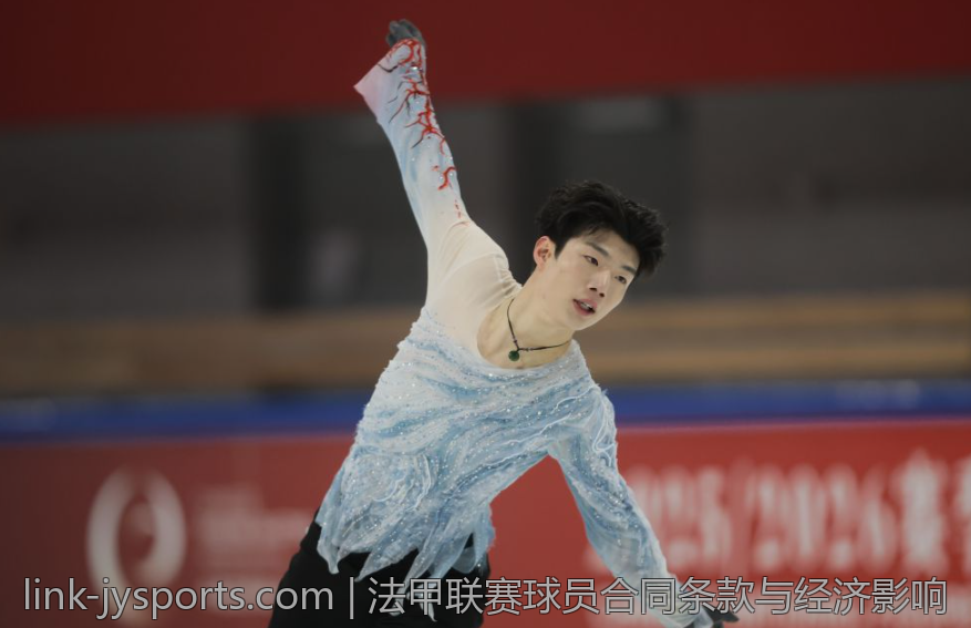 法甲联赛球员合同条款与经济影响